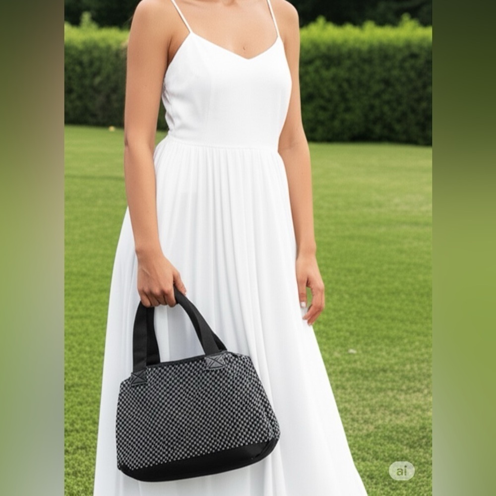 Thirty One Black White Tote Bag